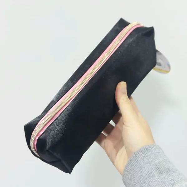 ESTOJO ESTAMPADO - POLIÉSTER - 1 ZIPER - PRETO C/ ROSA