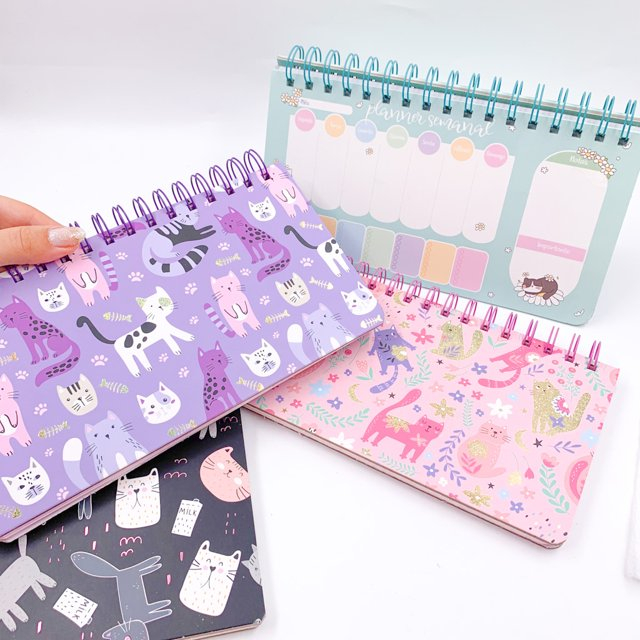 Planner Semanal de Mesa com Espiral Gatinhos 23,2x12,2cm