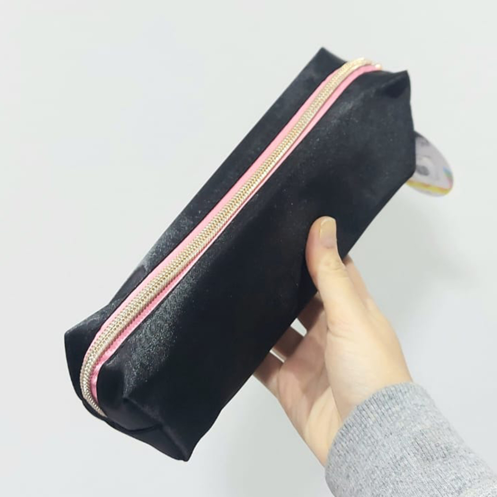 ESTOJO ESTAMPADO - POLIÉSTER - 1 ZIPER - PRETO C/ ROSA