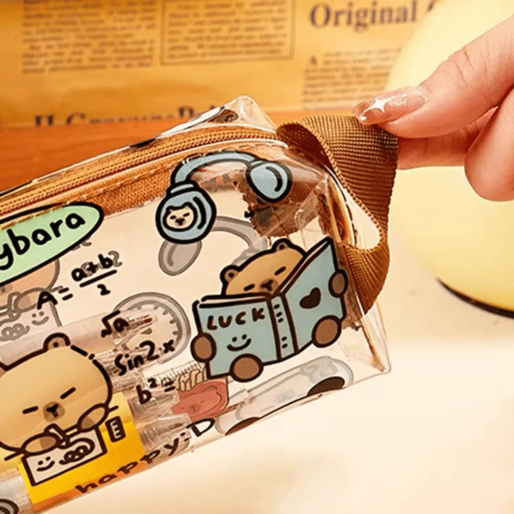 Estojo Fofo Cristal Transparente Capivara