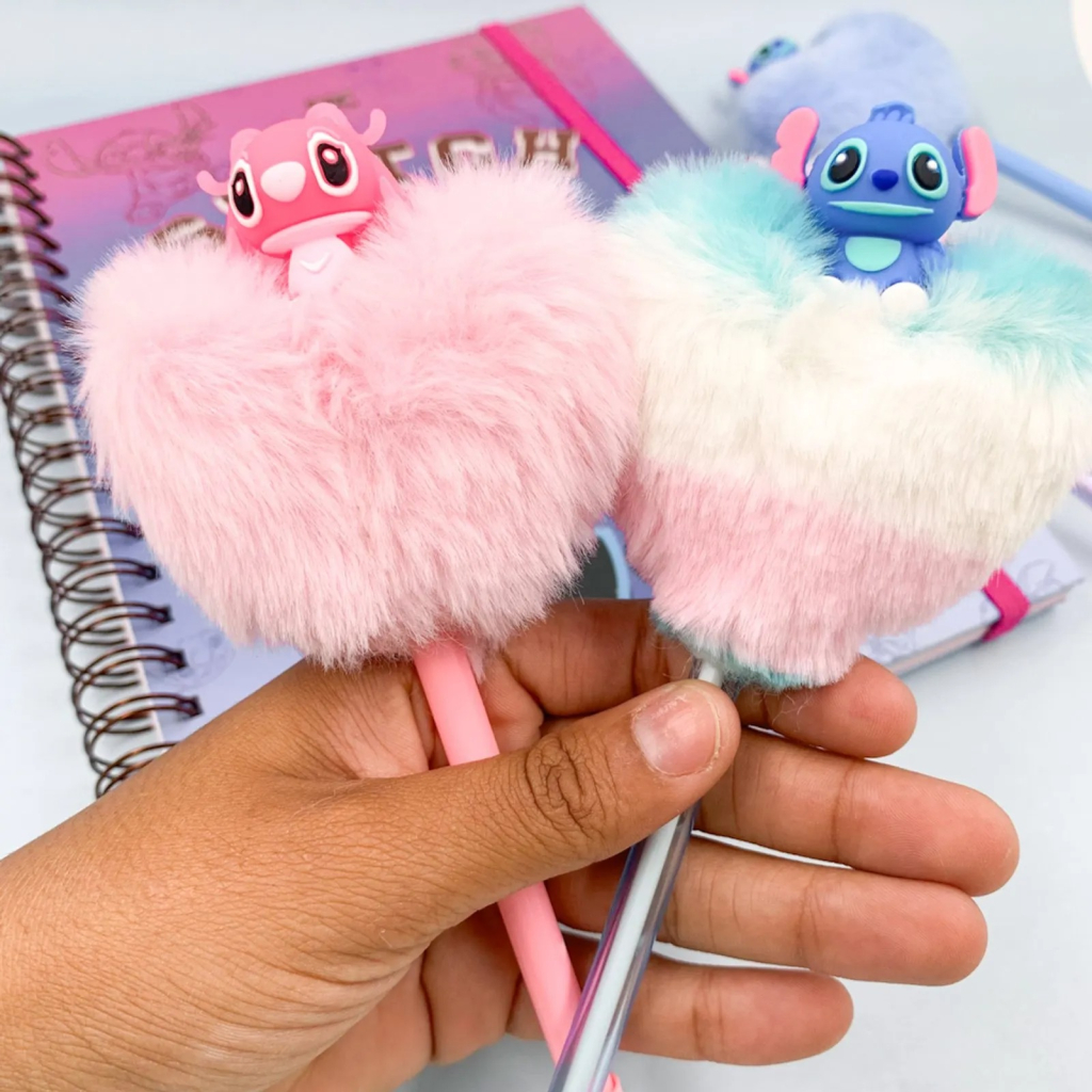 Caneta Premium Coracao Pelucia STITCH e ANGEL