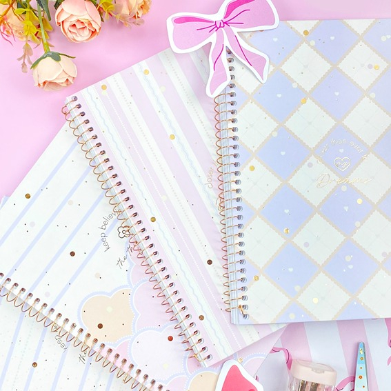 CADERNO COLEGIAL SOHO 1M 80F